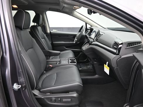 Used 2026 Honda Odyssey Elite image 33