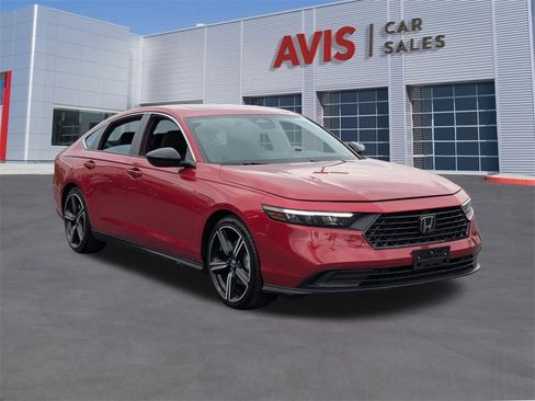 Used 2024 Honda Accord Sport image 3