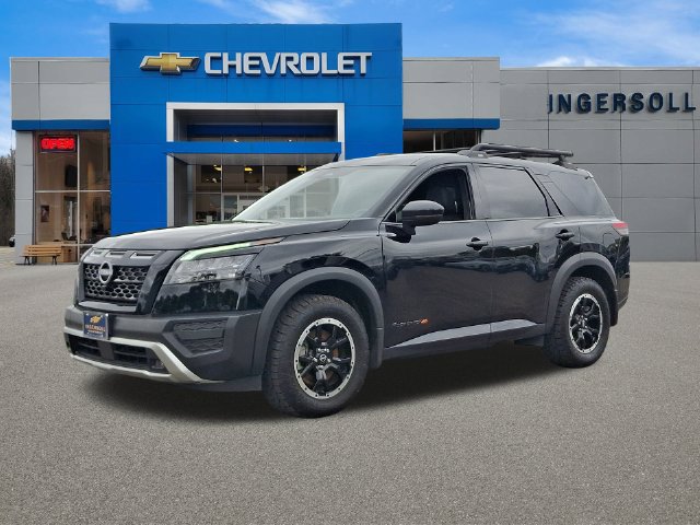 Used 2025 Nissan Pathfinder Rock Creek AWD/4WD image 32