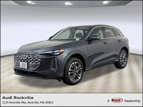 New 2026 Audi Q5 Premium image 1