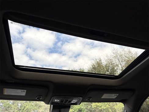 Used 2023 GMC Sierra 1500 Denali w/ Denali Reserve Package image 13