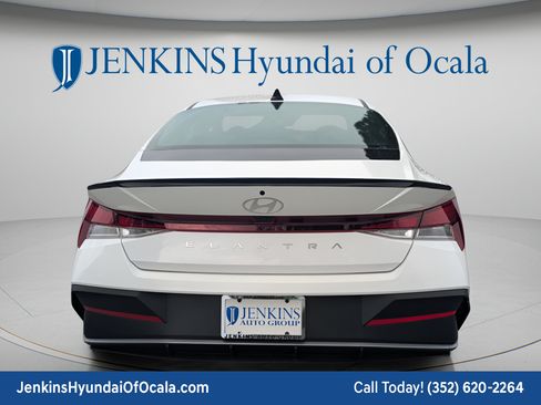 New 2026 Hyundai Elantra SEL Sport FWD image 5