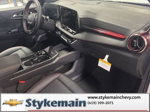 New 2026 Chevrolet Equinox RS w/ Convenience Package III AWD/4WD image 45