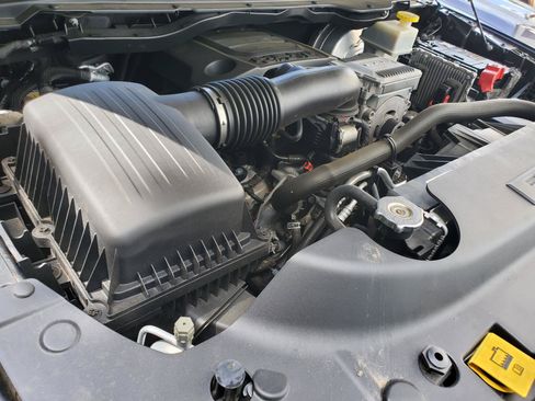 Used 2019 RAM 1500 Laramie AWD/4WD image 20