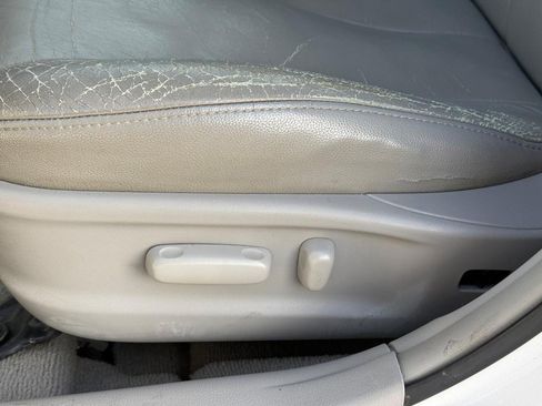 Used 2010 Toyota Camry XLE image 20