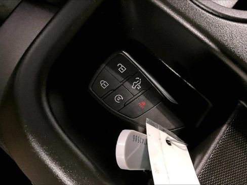 Used 2026 Chevrolet Silverado 1500 Custom RWD image 12