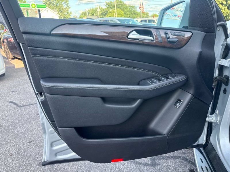 Used 2012 Mercedes-Benz ML 350 4MATIC image 9