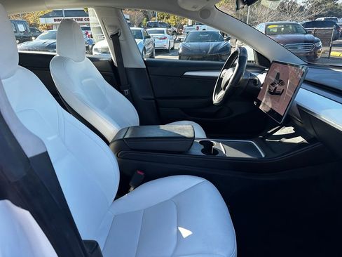 Used 2023 Tesla Model 3 Standard Range image 31