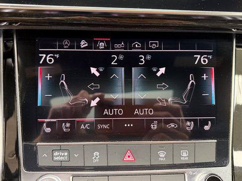 Used 2019 Audi Q8 Premium Plus w/ Premium Plus image 52