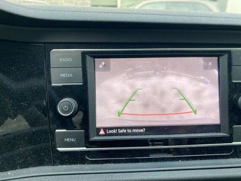 Used 2021 Volkswagen Jetta image 28