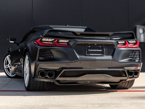 Used 2024 Chevrolet Corvette Stingray Premium Conv w/ Z51 Performance Package RWD image 6