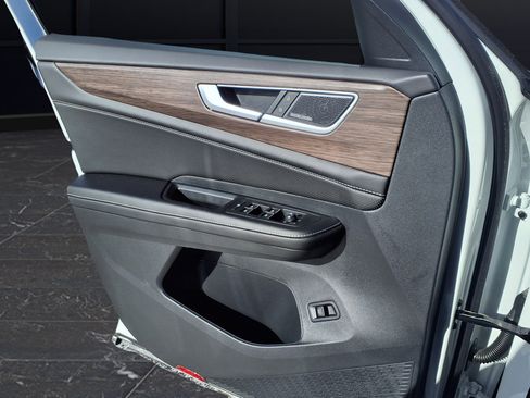 New 2026 Volkswagen Atlas SEL Premium R-Line AWD/4WD image 32