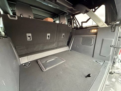 Used 2024 Ford Bronco Outer Banks image 31