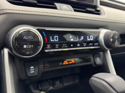 Used 2025 Toyota RAV4 XLE w/ Convenience Package image 44