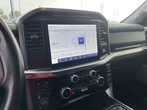 Used 2023 Ford F150 Lariat image 13