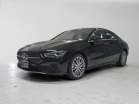 Used 2025 Mercedes-Benz CLA 250 4MATIC image 7