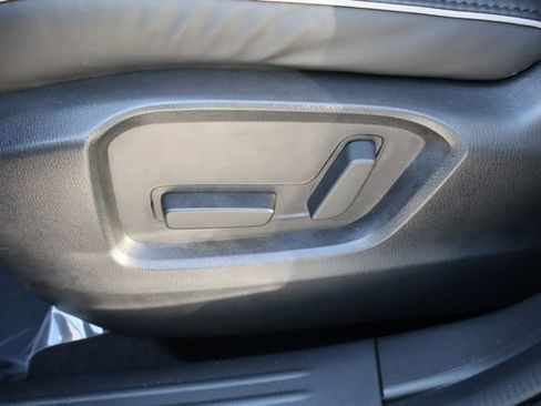 Used 2025 MAZDA CX-5 AWD 2.5 S w/ Select Package image 11
