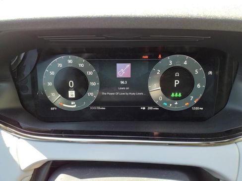 New 2025 Land Rover Range Rover Evoque Dynamic SE AWD/4WD image 9