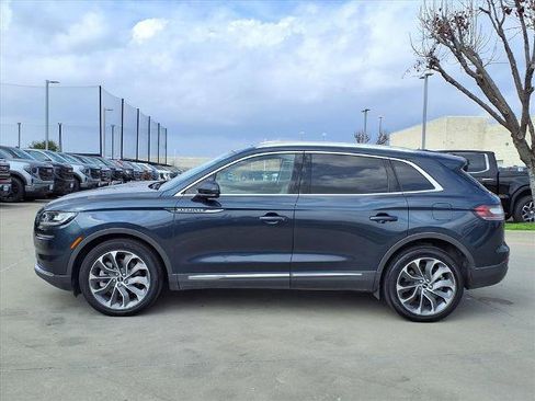 Used 2023 Lincoln Nautilus Reserve image 27