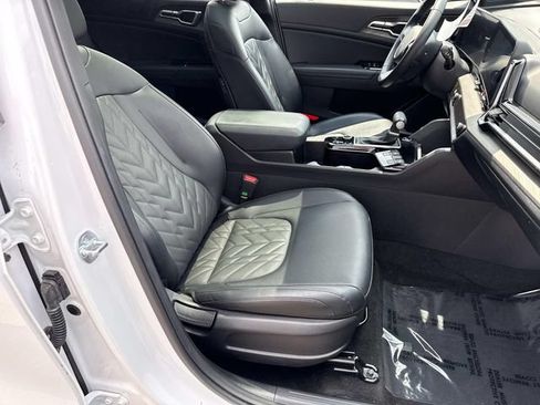 Used 2024 Kia Sportage X-Line w/ X-Line Premium Package AWD/4WD image 9