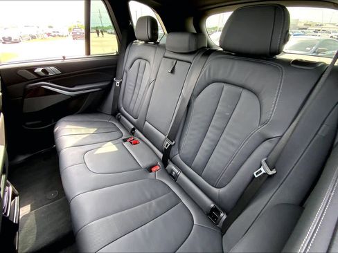 Used 2021 BMW X5 sDrive40i w/ Executive Package RWD image 20