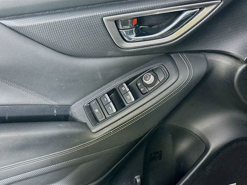 Used 2019 Subaru Forester Limited image 21