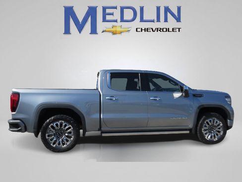 Used 2023 GMC Sierra 1500 Denali Ultimate AWD/4WD image 7