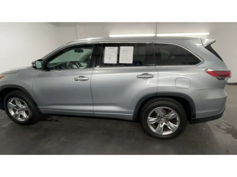 Used 2014 Toyota Highlander Limited Platinum image 6