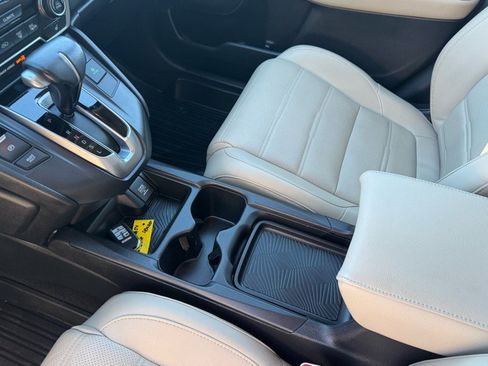 Used 2018 Honda CR-V Touring image 13