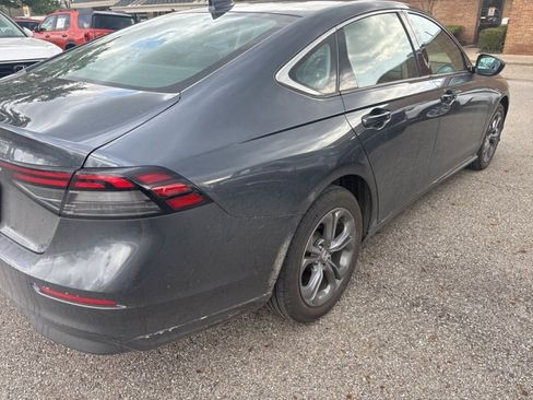 Used 2023 Honda Accord EX image 7