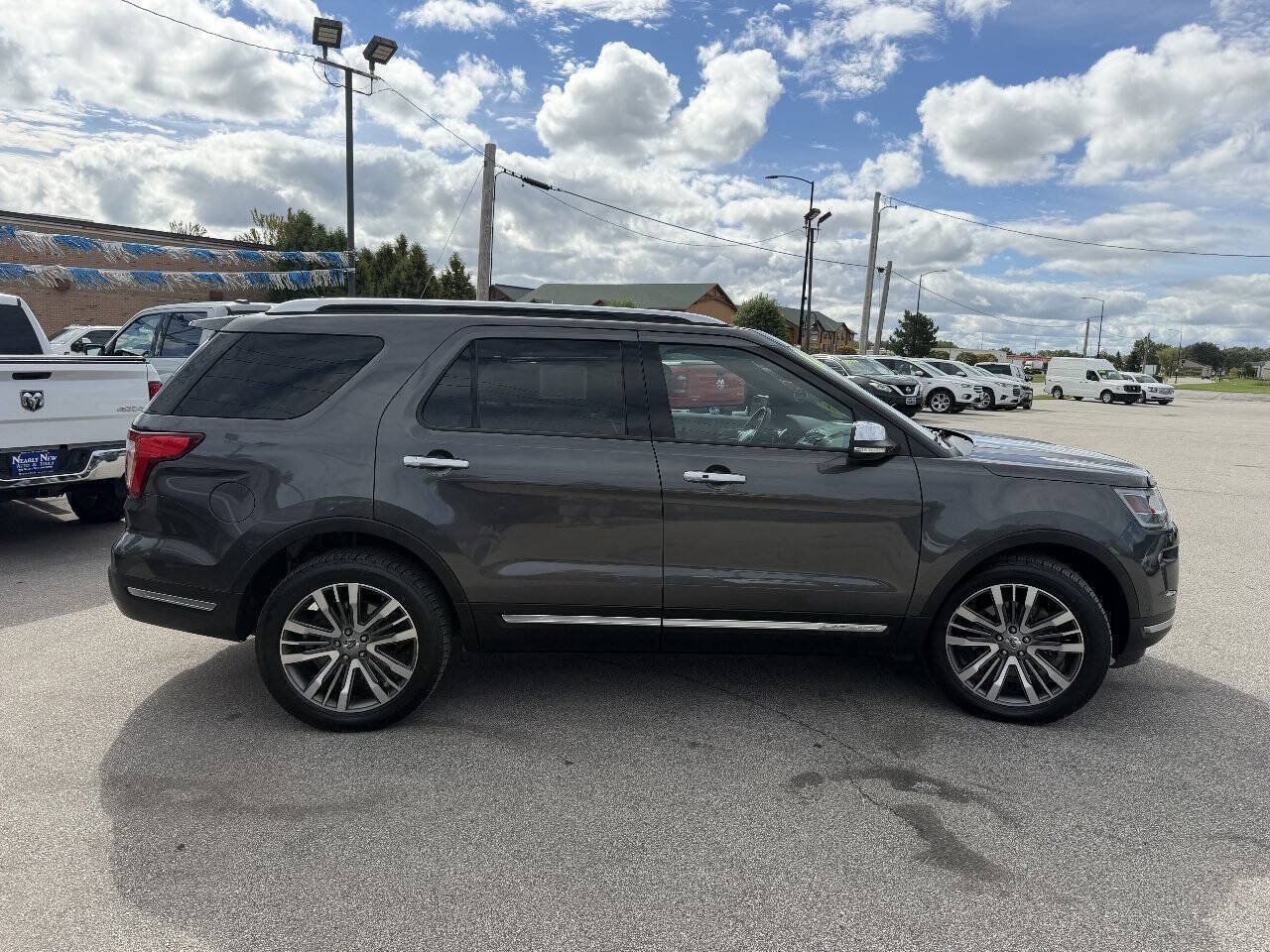 Used 2018 Ford Explorer Platinum AWD/4WD image 8