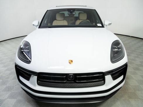 New 2026 Porsche Macan AWD/4WD image 36
