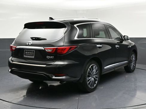 Used 2017 INFINITI QX60 Luxe w/ Deluxe Technology Package image 4