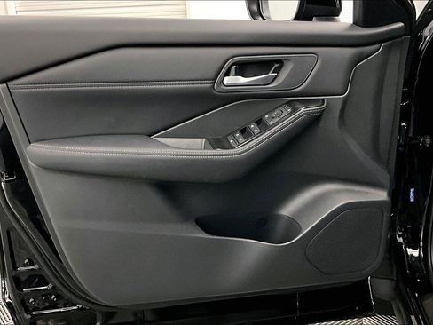 New 2026 Nissan Rogue SV AWD/4WD image 28