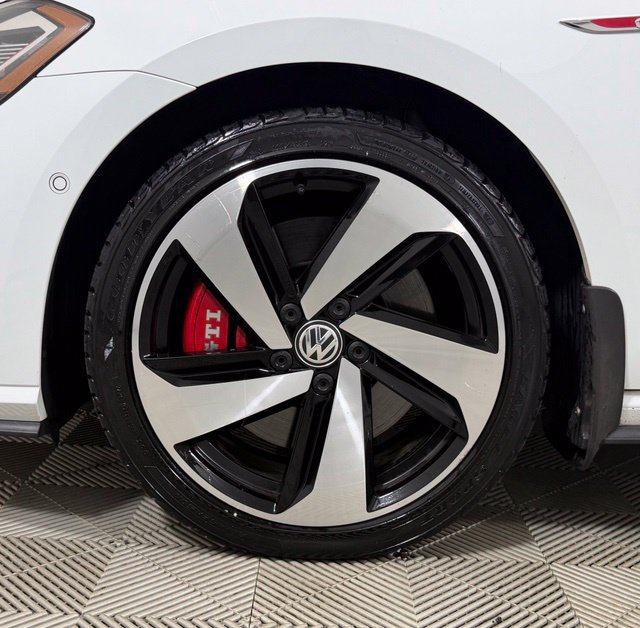 Used 2020 Volkswagen GTI Autobahn FWD image 9