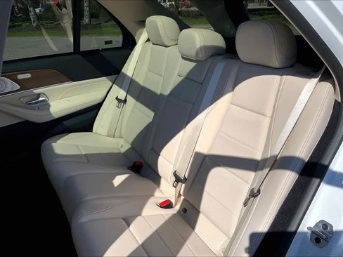 New 2026 Mercedes-Benz GLE 450 4MATIC image 13