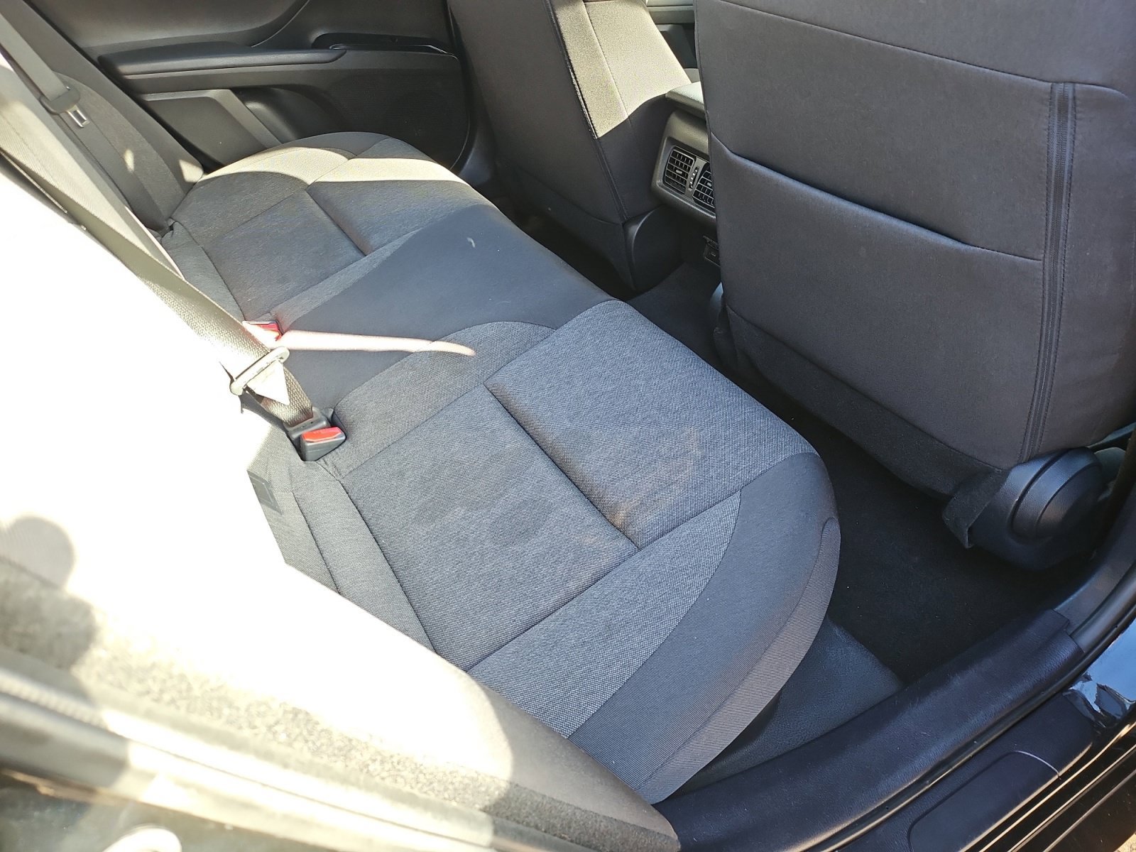 Used 2025 Toyota Camry LE FWD image 29