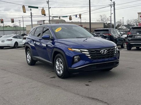 Used 2023 Hyundai Tucson SE image 3