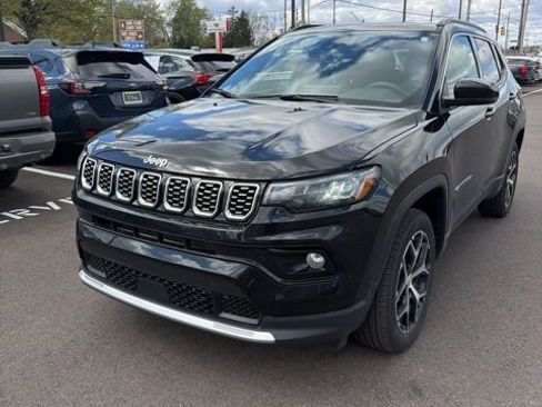 Used 2024 Jeep Compass Limited w/ Sun and Sound Group AWD/4WD image 2