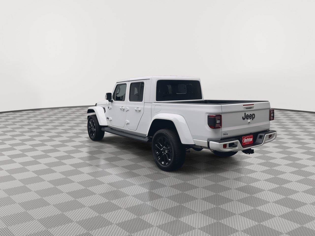 Used 2022 Jeep Gladiator Overland AWD/4WD image 36