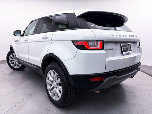 Used 2017 Land Rover Range Rover Evoque SE Premium image 2