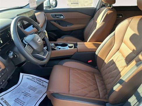 New 2026 Nissan Rogue Platinum w/ Platinum Premium Package image 9