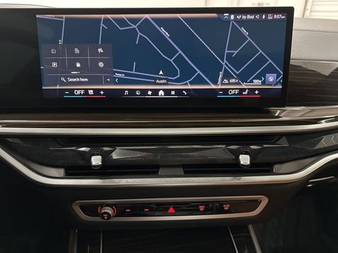 Used 2024 BMW X5 xDrive40i w/ Parking Assistance Package AWD/4WD image 14