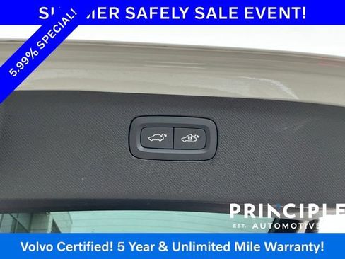 Certified 2025 Volvo XC90 B5 Core AWD/4WD image 16