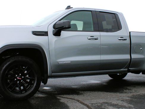 Used 2023 GMC Sierra 1500 Elevation AWD/4WD image 14