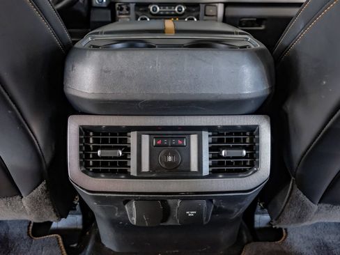 Used 2024 Ford F250 Platinum AWD/4WD image 37