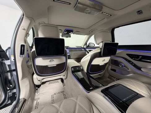 Used 2022 Mercedes-Benz Maybach S 580 4MATIC image 29
