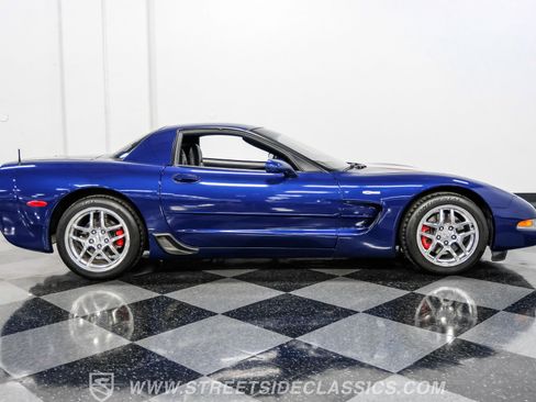 Used 2004 Chevrolet Corvette Z06 w/ Z06 Preferred Equipment Group image 13
