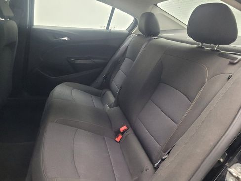 Used 2017 Chevrolet Cruze LS image 18