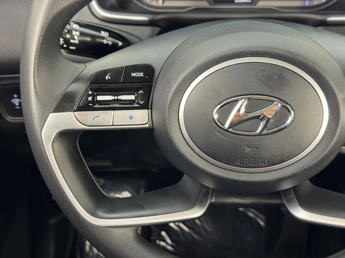 Used 2023 Hyundai Tucson SE image 19